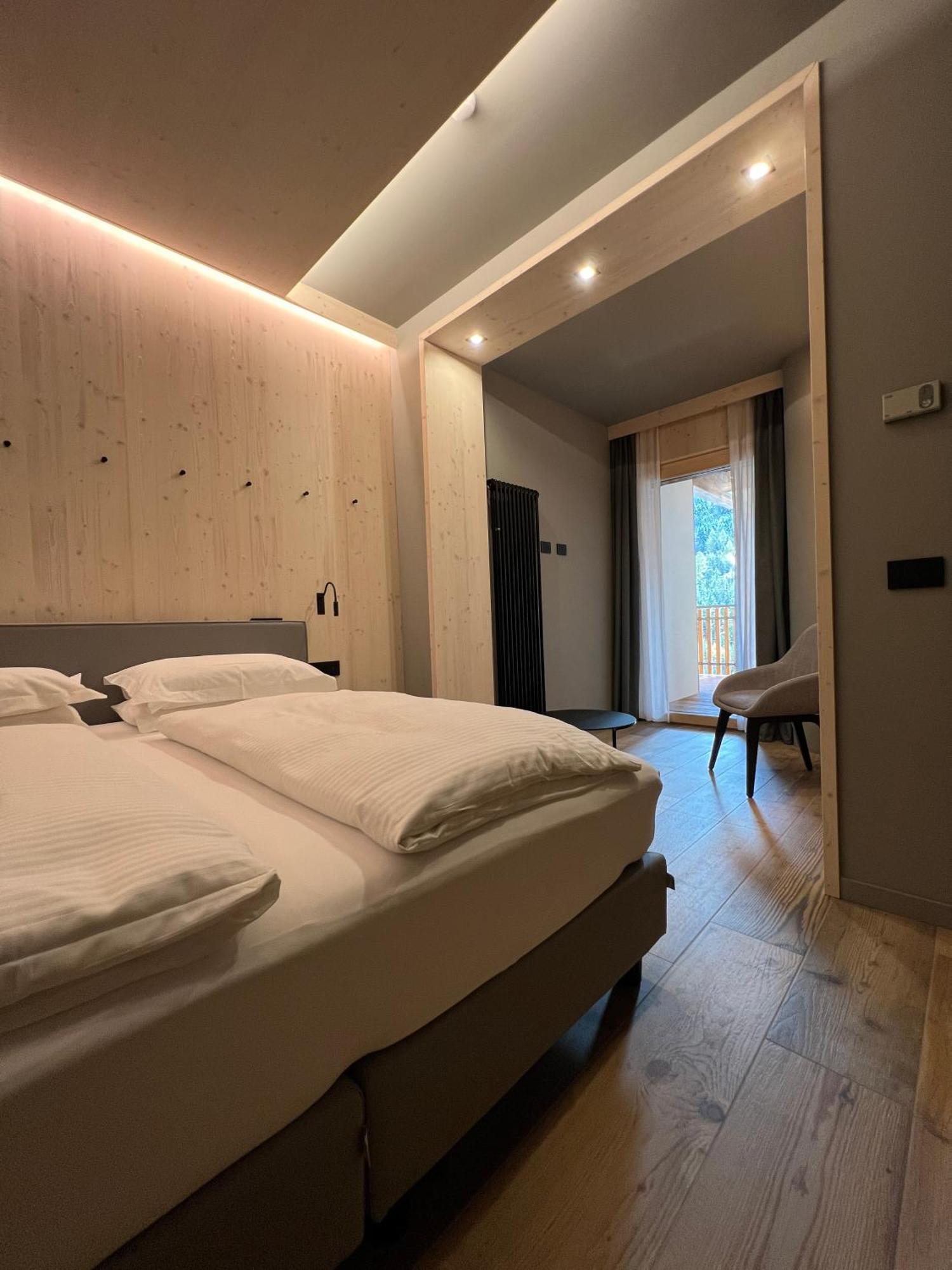 Hotel Miravalle อิโซแลคเชีย ภายนอก รูปภาพ