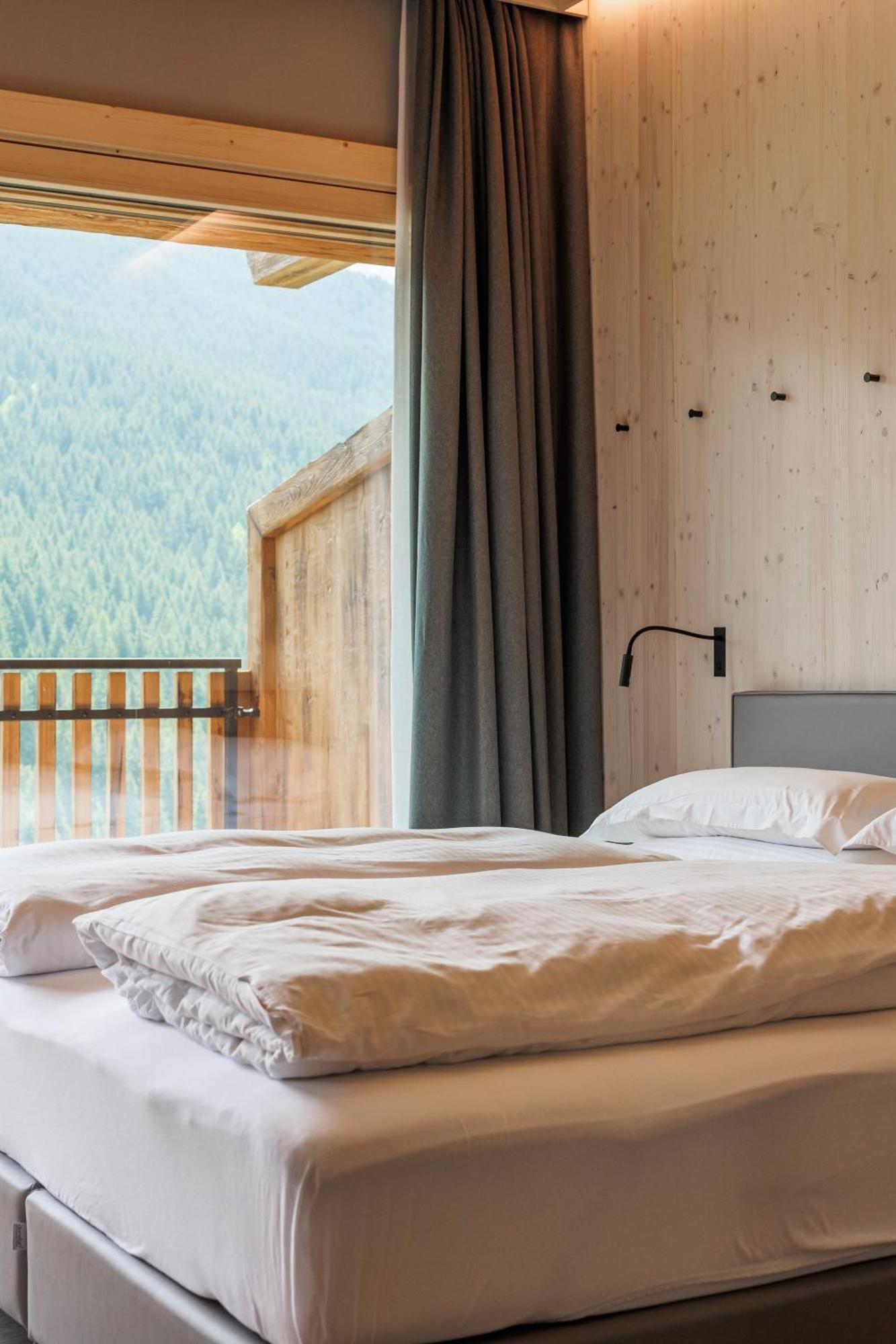 Hotel Miravalle อิโซแลคเชีย ภายนอก รูปภาพ