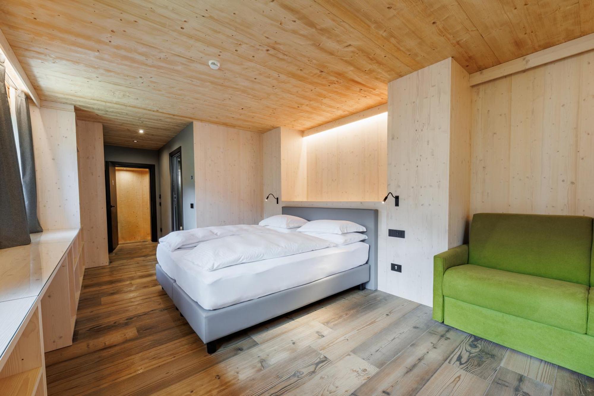 Hotel Miravalle อิโซแลคเชีย ภายนอก รูปภาพ